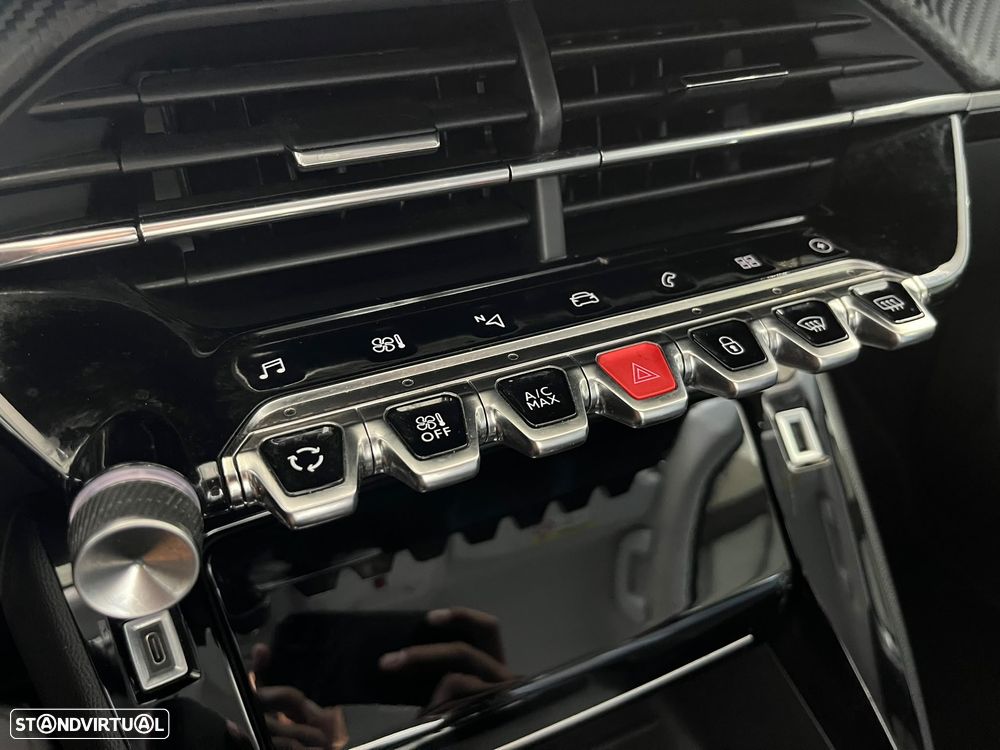 Peugeot e-2008 50 kWh Allure Pack - 18