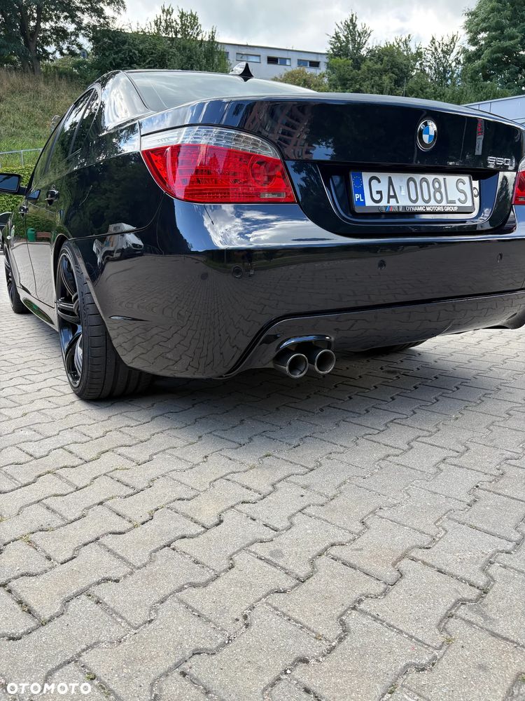 BMW Seria 5 550i - 20