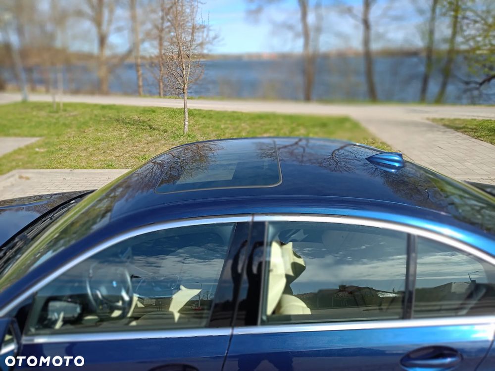 BMW Seria 3 330i xDrive - 15