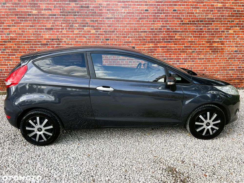 Ford Fiesta - 34