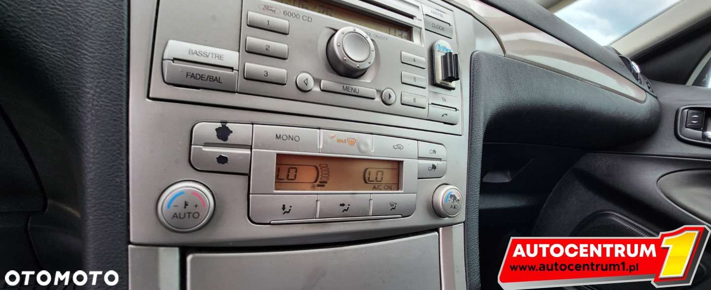 Ford S-Max - 26