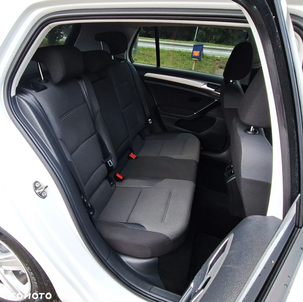 Volkswagen Golf 2.0 BlueTDI DSG Comfortline - 22