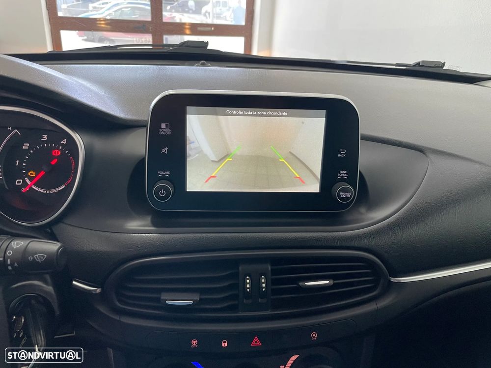 Fiat Tipo 1.3 M-Jet Easy - 11