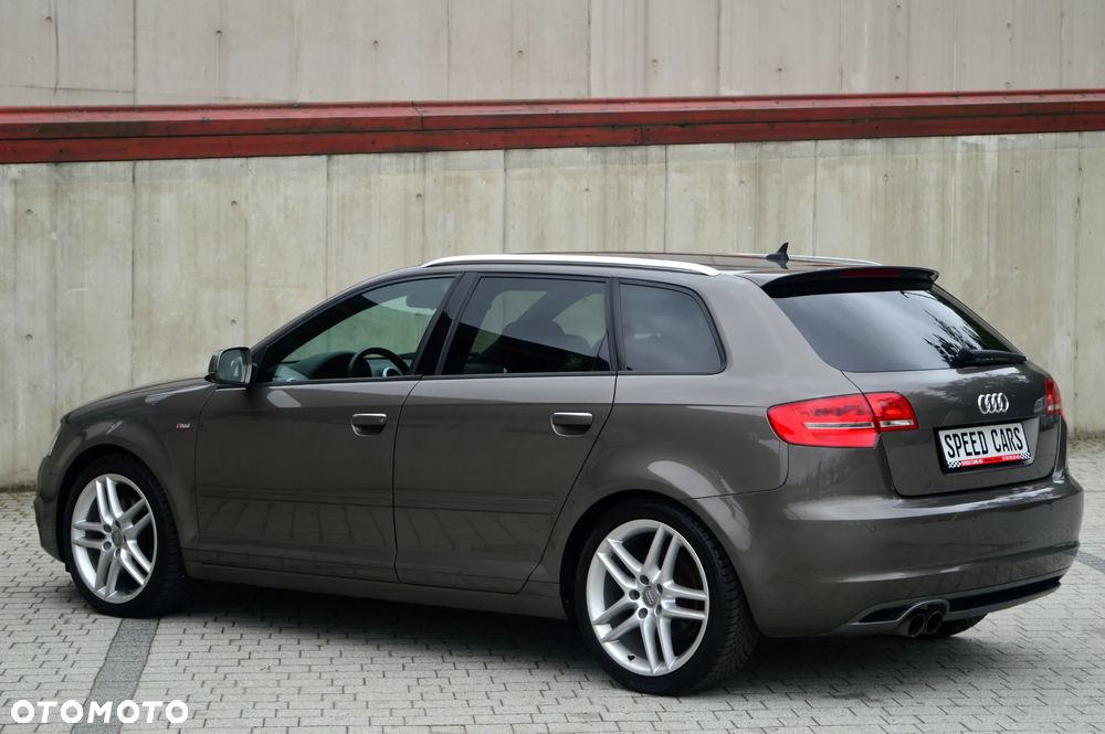 Audi A3 Sportback 2.0 TDI DPF quattro S line Sportpaket - 6