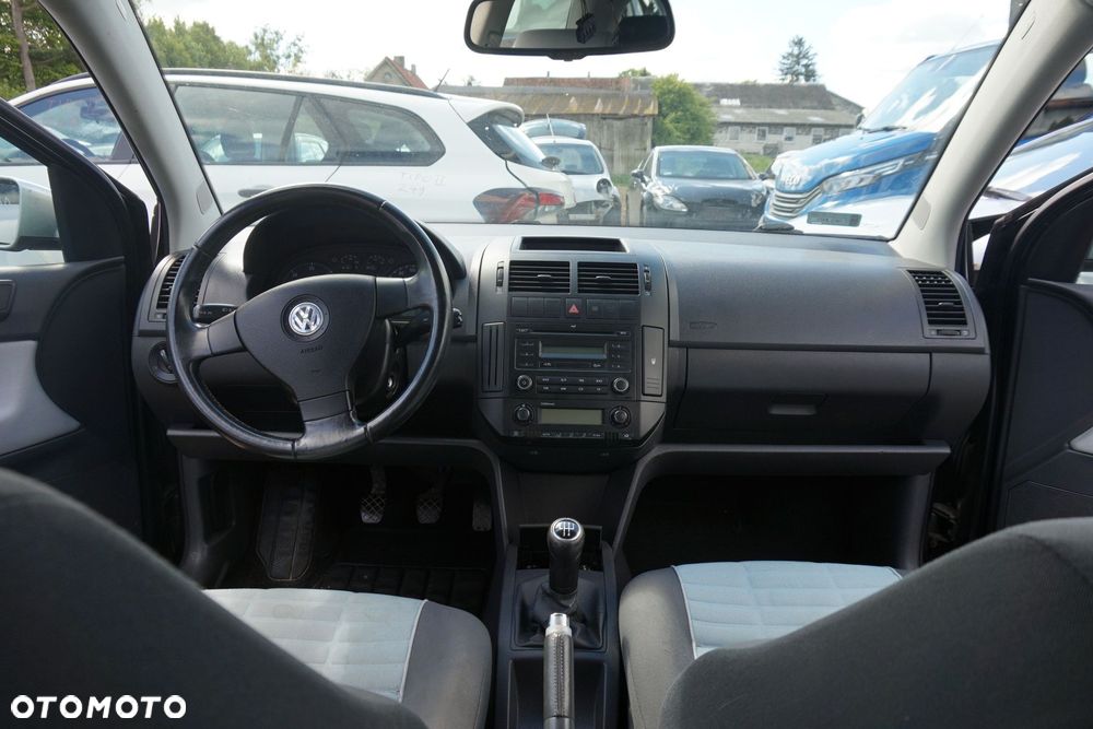 VOLKSWAGEN POLO IV 9N LIFT 3D HB 2008 L041 1.4 TDI BMS 80KM JDD CZARNY na części - 9