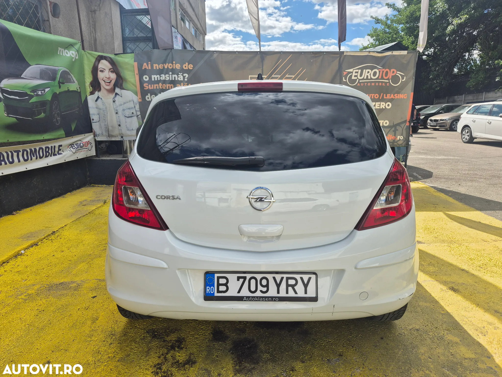 Opel Corsa 1.2 Essentia - 6