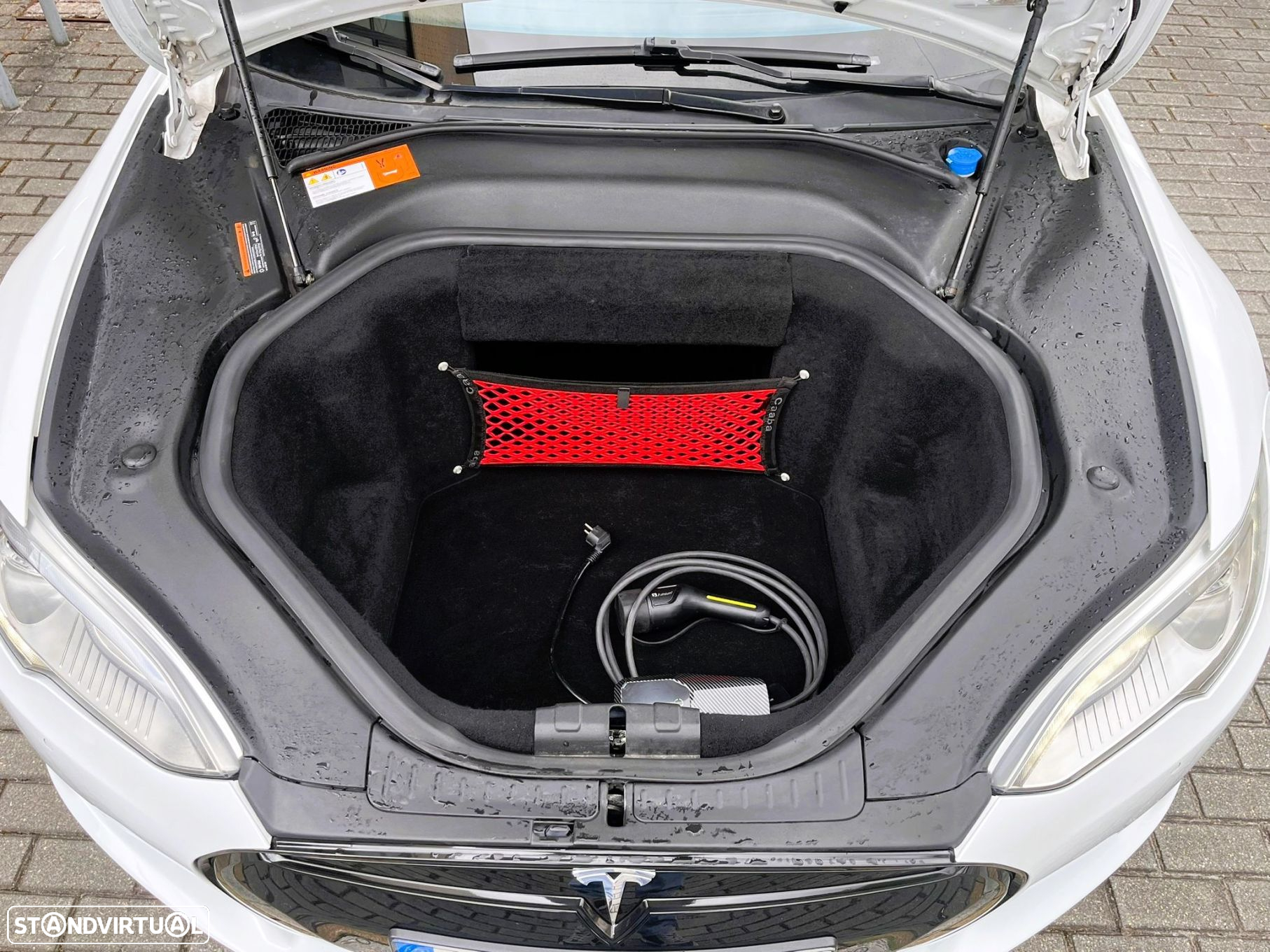 Tesla Model S - 30