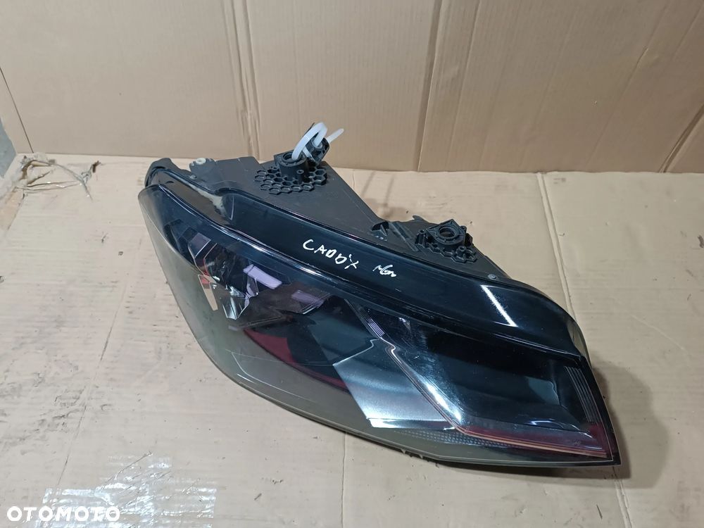 LAMPA PRAWA PRZÓD PRZEDNIA VOLKSWAGEN CADDY 16R - 4