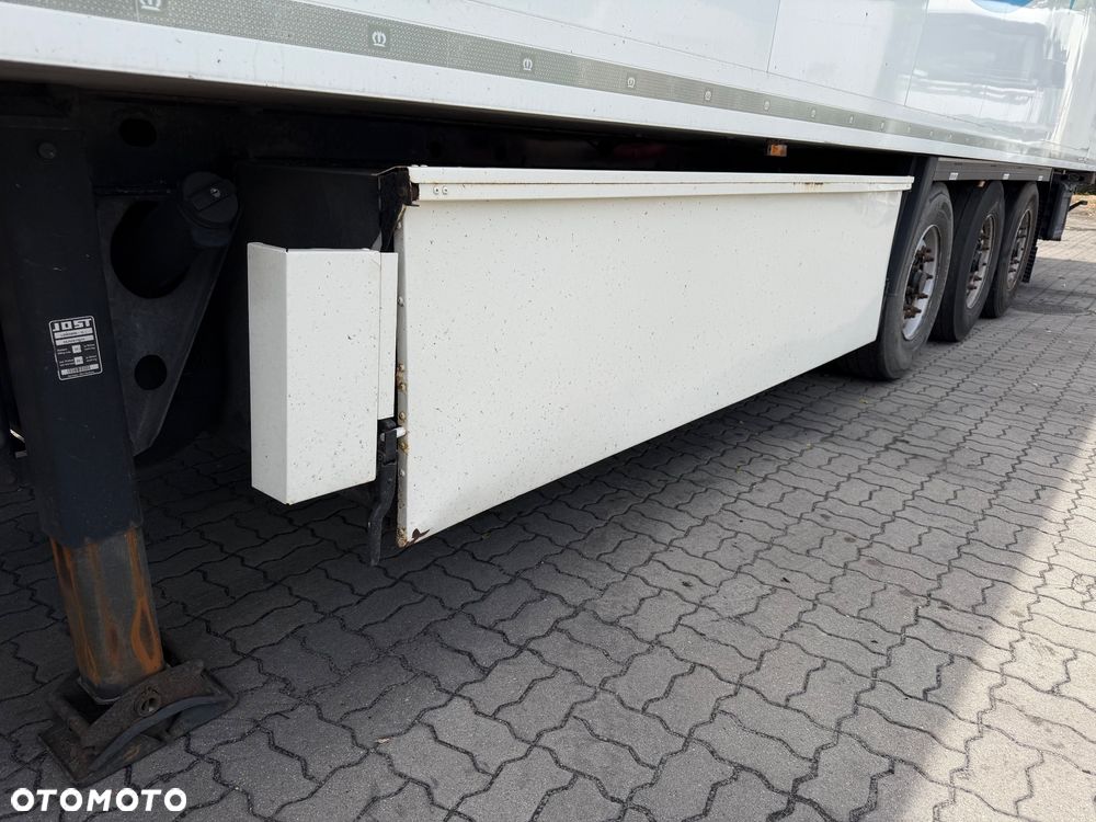 Krone Carrier Vector 1550 - 9