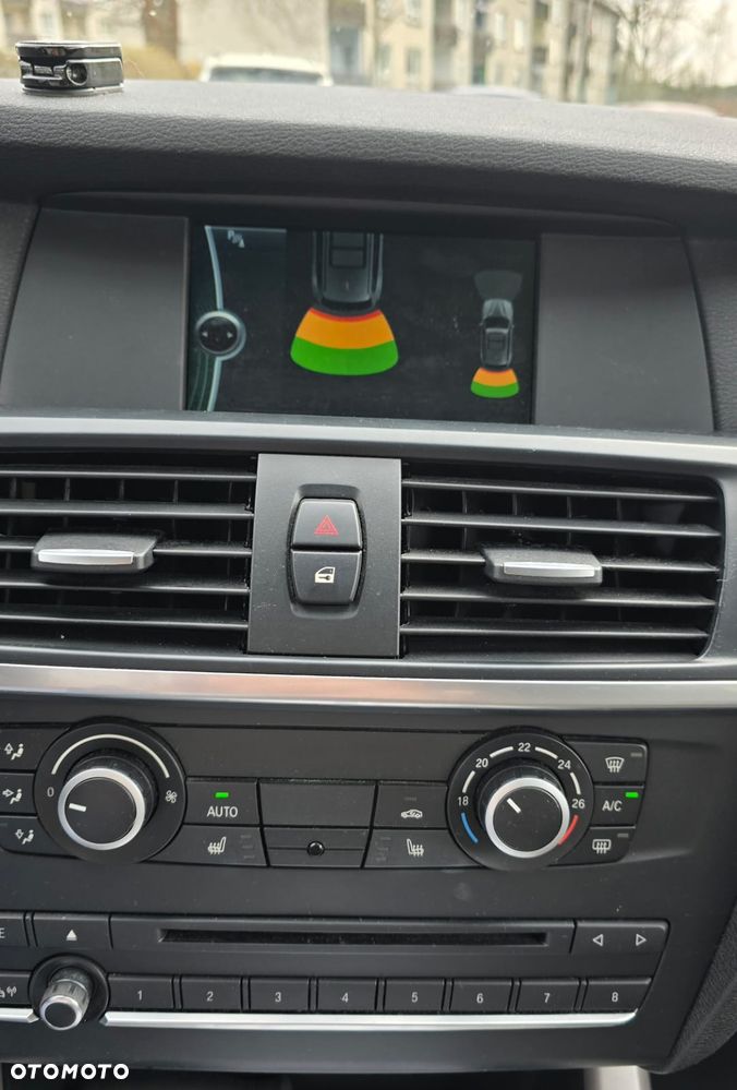 BMW X3 xDrive20d - 14