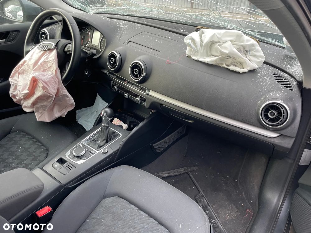 Audi A3 Sportback - 3