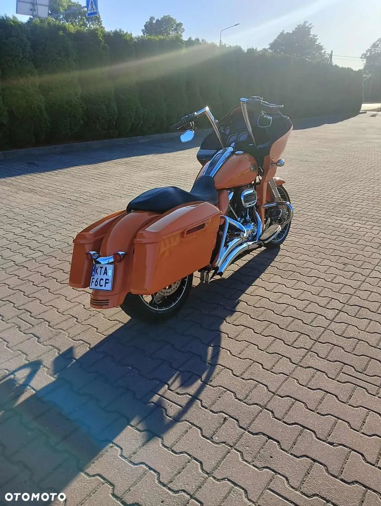 Harley-Davidson Touring Road Glide - 8