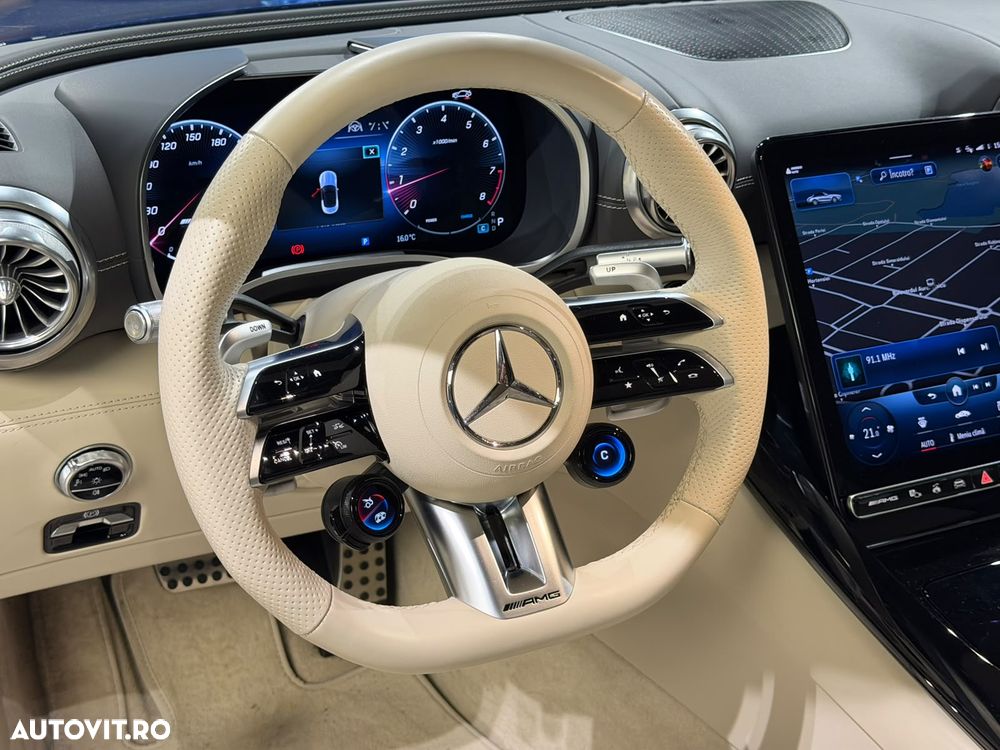 Mercedes-Benz SL 43 AMG - 8