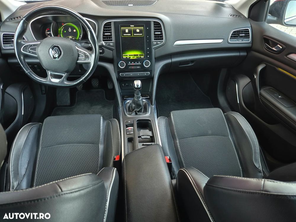 Renault Megane ENERGY dCi 130 BOSE EDITION - 9