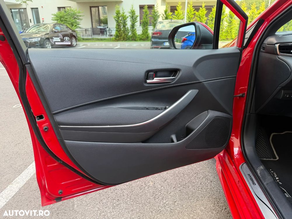Toyota Corolla 1.8 HSD Dynamic - 11