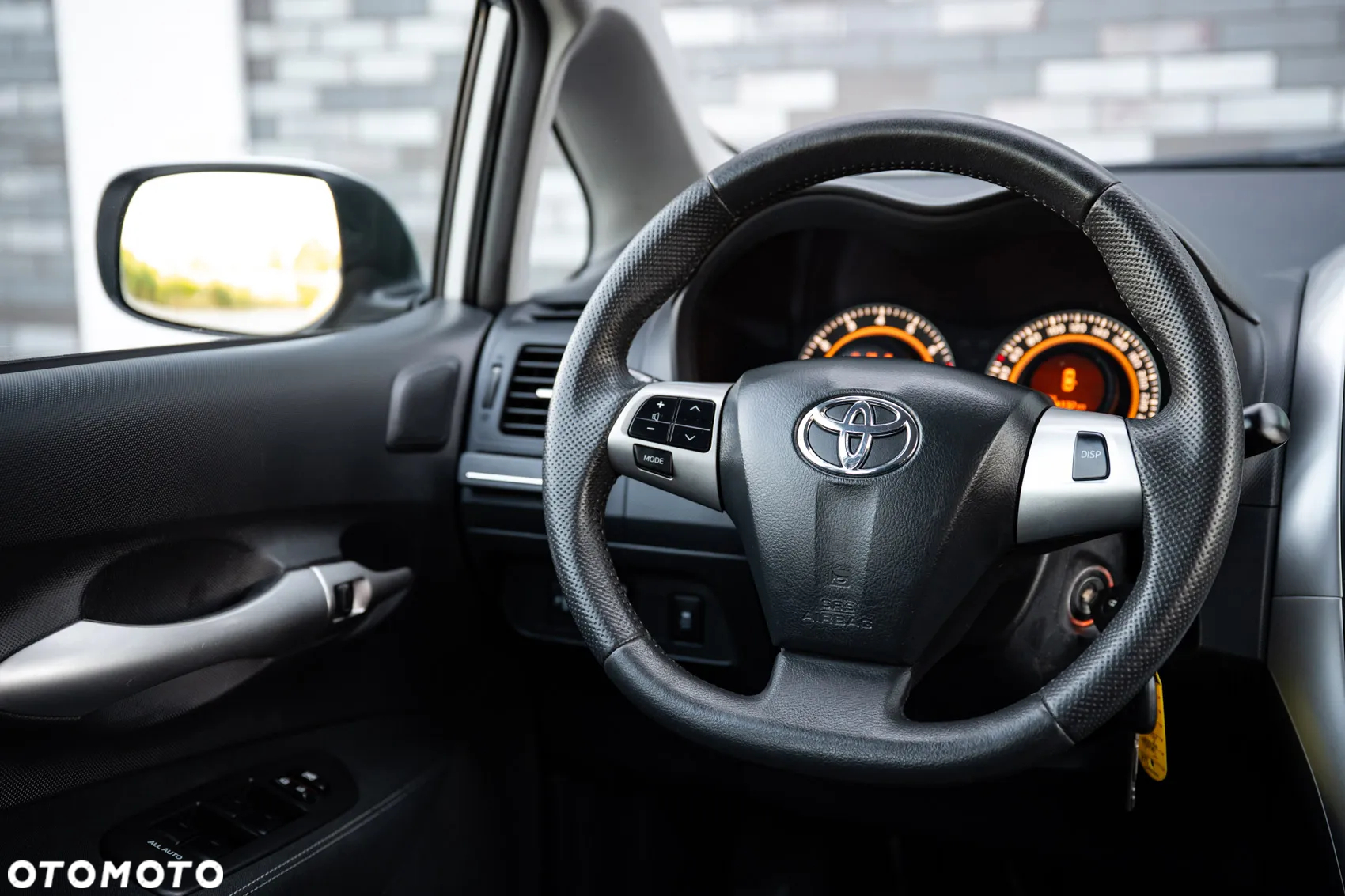 Toyota Auris 1.6 Valvematic Comfort - 20