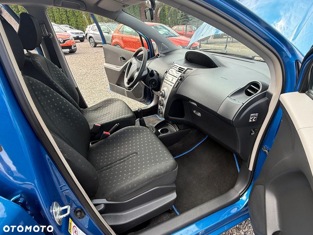 Toyota Yaris 1.3 Luna A/C - 6