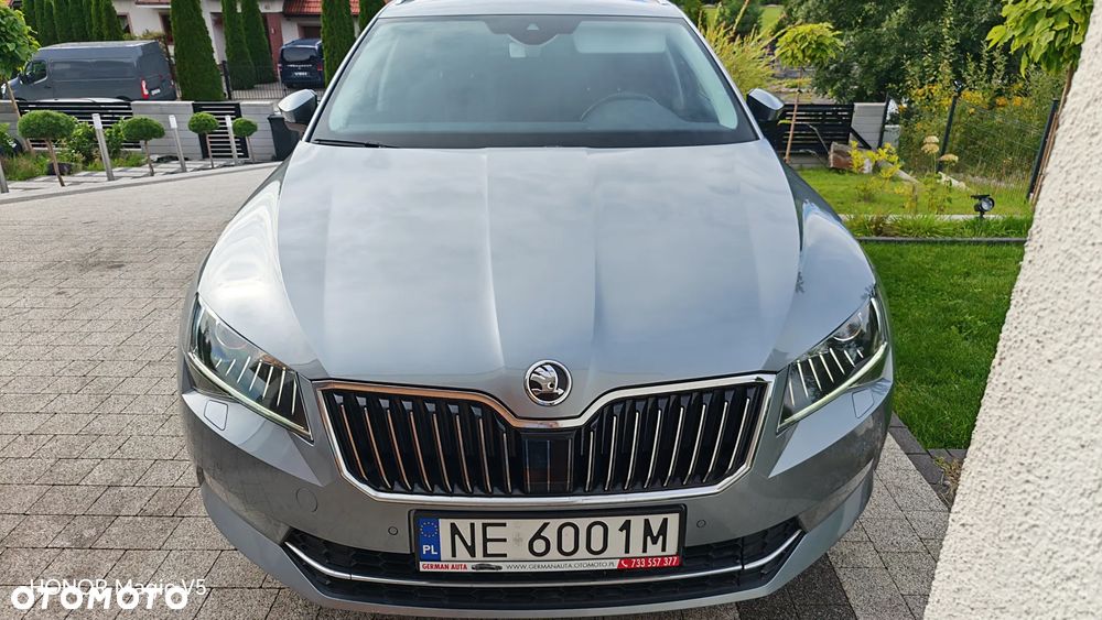 Skoda Superb 2.0 TDI DSG Premium Edition - 34