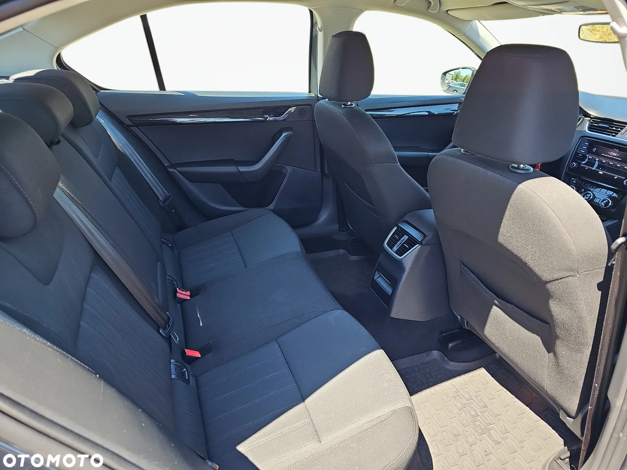 Skoda Octavia 1.5 TSI ACT Style DSG - 11