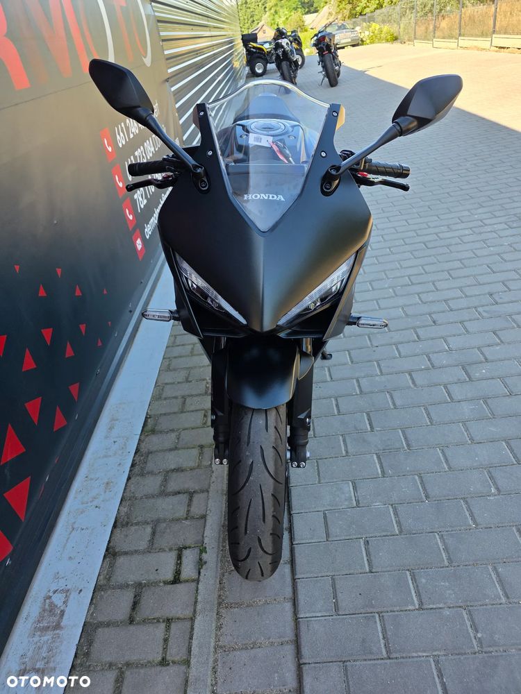 Honda CBR - 19