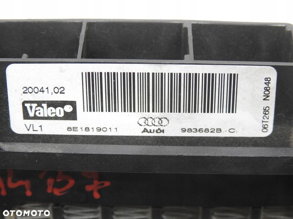 NAGRZEWNICA ELEKTRYCZNA AUDI A4 B7 2.0 TDI - 8