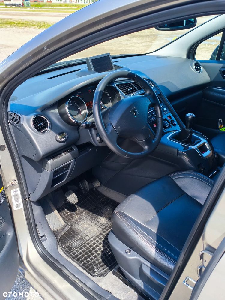 Peugeot 5008 1.6 Access 7os - 9