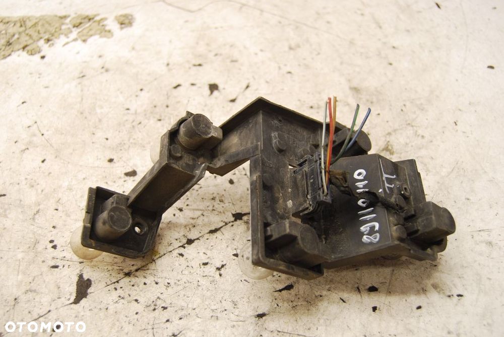 WKŁAD LAMPY PRAWY TYŁ AUDI TT 8N 89110 - 8