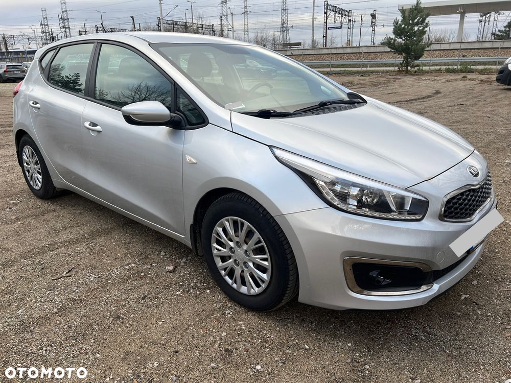 Kia Ceed 1.6 CRDi Smart - 1