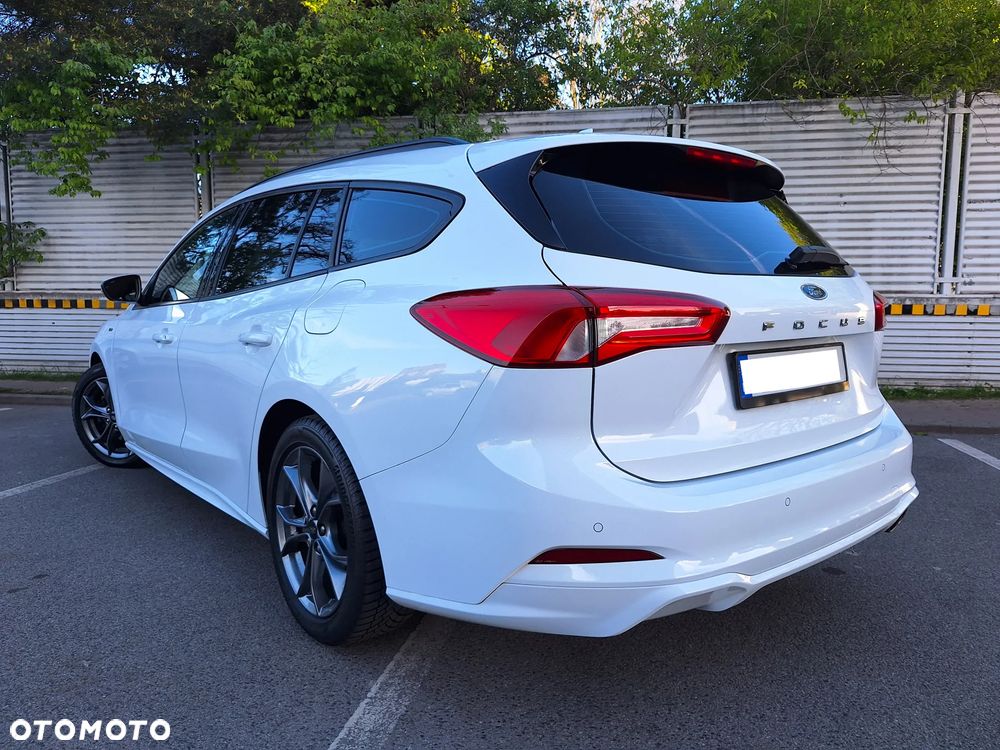 Ford Focus 1.5 EcoBoost ST-Line - 11