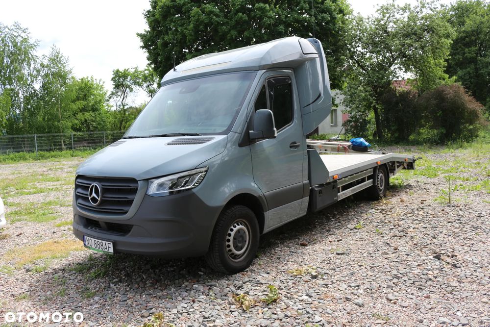 Mercedes-Benz Sprinter - 1