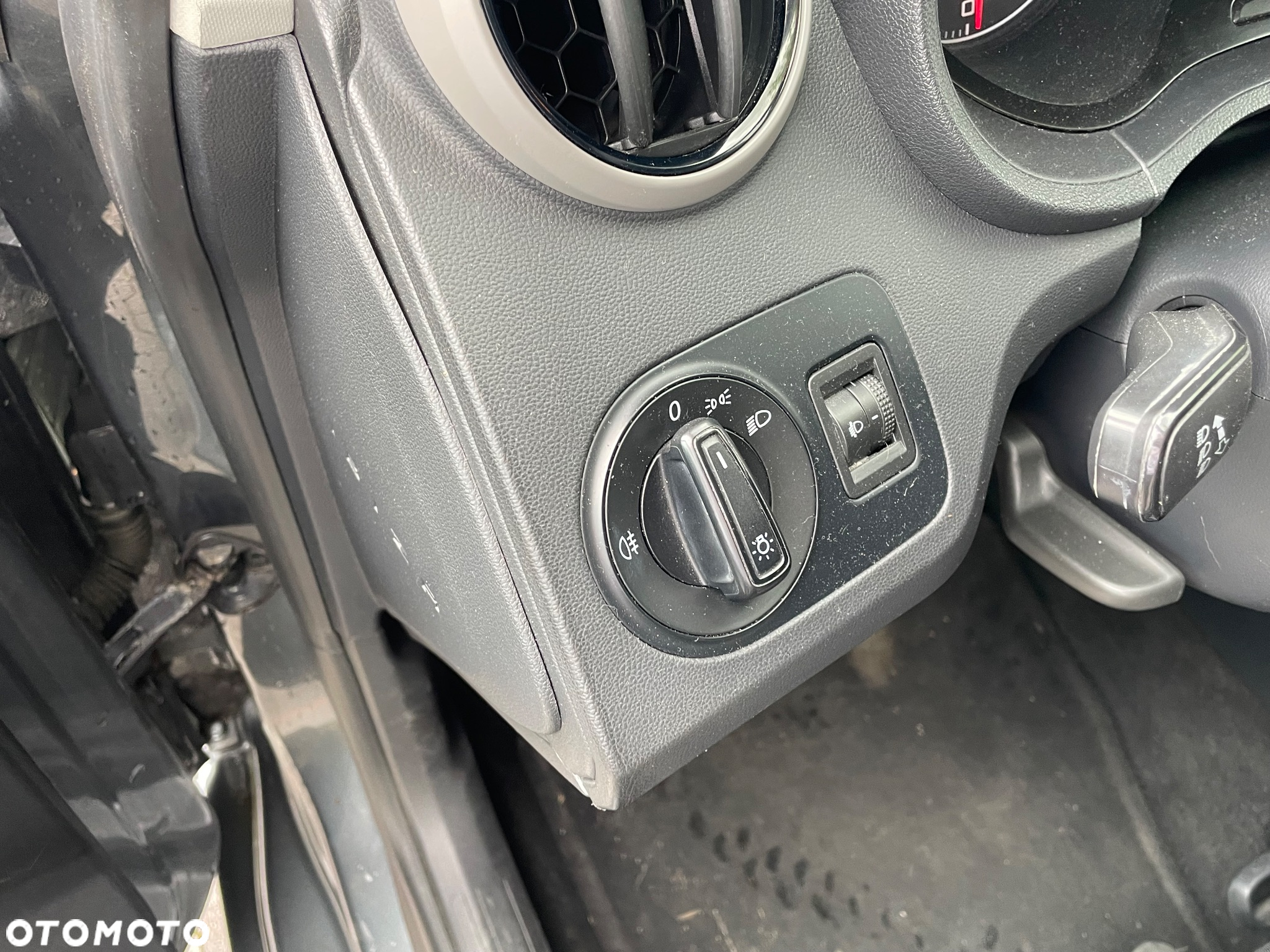 Seat Ibiza 1.0 Reference - 13