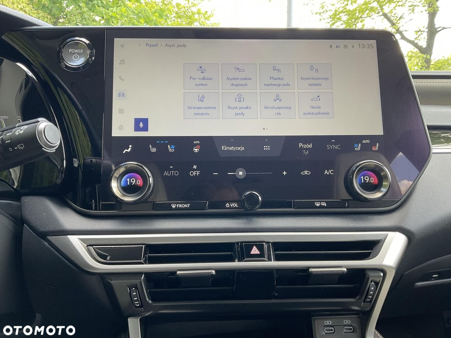 Lexus RX 450h+ Prestige - 31