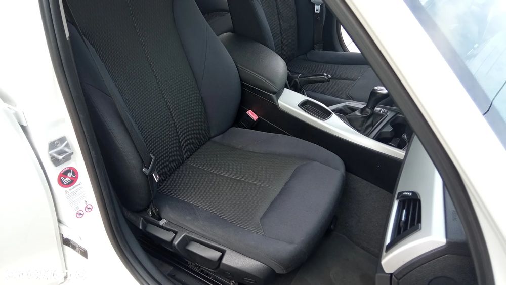 BMW Seria 1 114i - 17