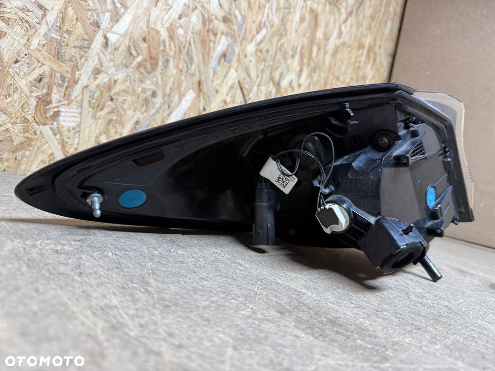 LAMPA PRAWA TYŁ W BŁOTNIK FORD PUMA MK2 L1TB-13404-AD - 5