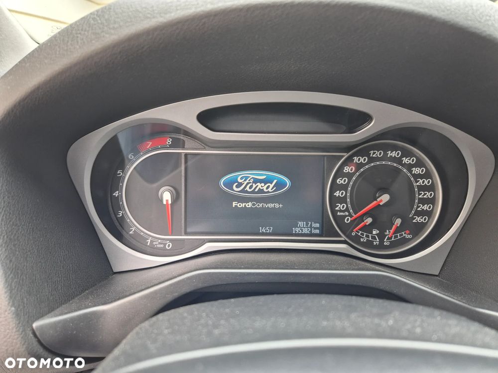 Ford Mondeo 2.0 Trend - 18