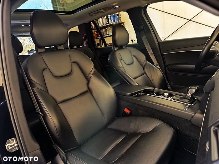 Volvo XC 90 T5 AWD Momentum 7os - 40