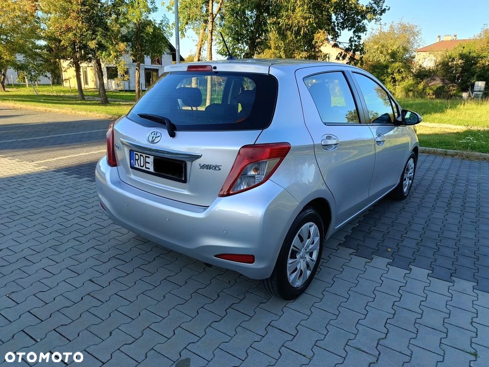 Toyota Yaris 1.4 D-4D Active - 5