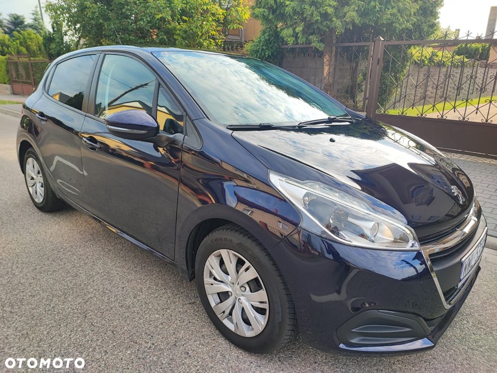 Peugeot 208 - 14