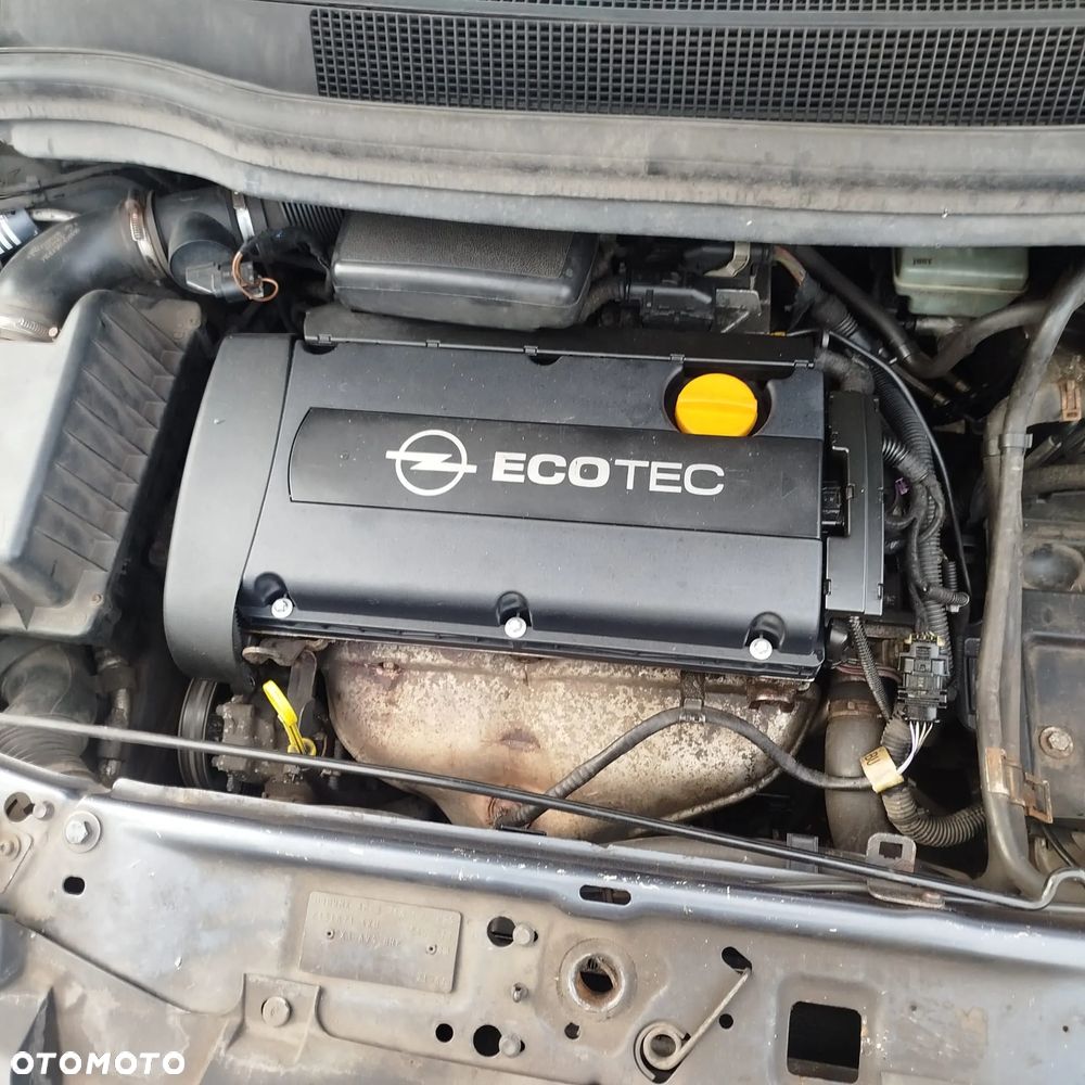 Opel Zafira B  na części . - 5