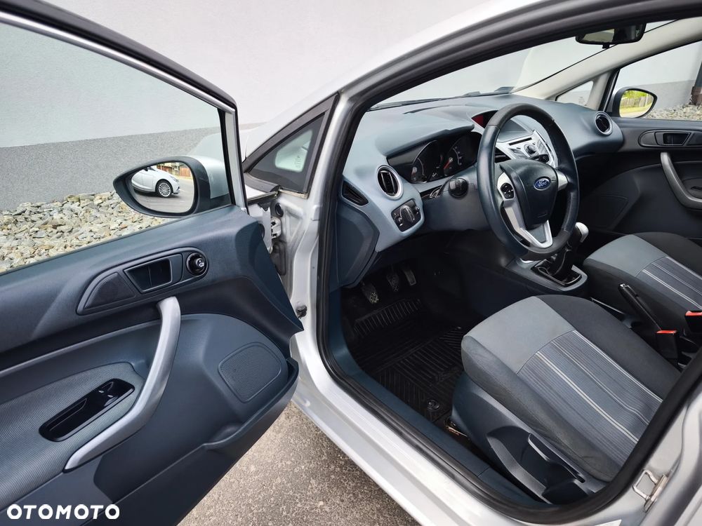 Ford Fiesta 1.6 TDCi Silver X - 14
