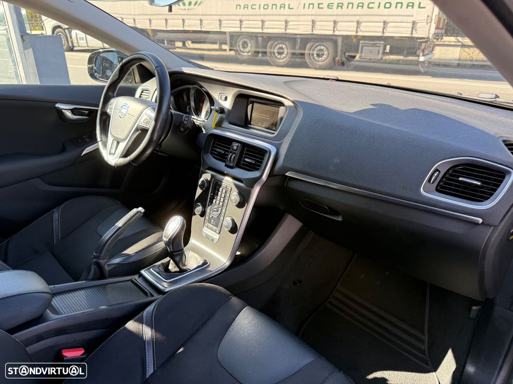 Volvo V40 1.6 D2 Eco Momentum - 42