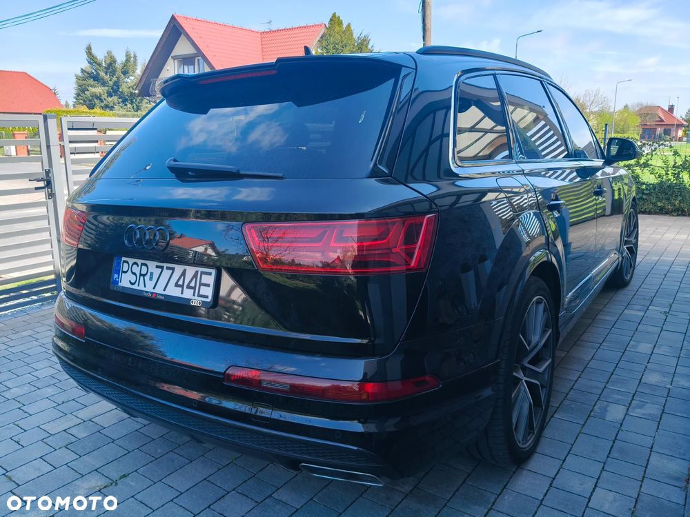 Audi Q7 - 7