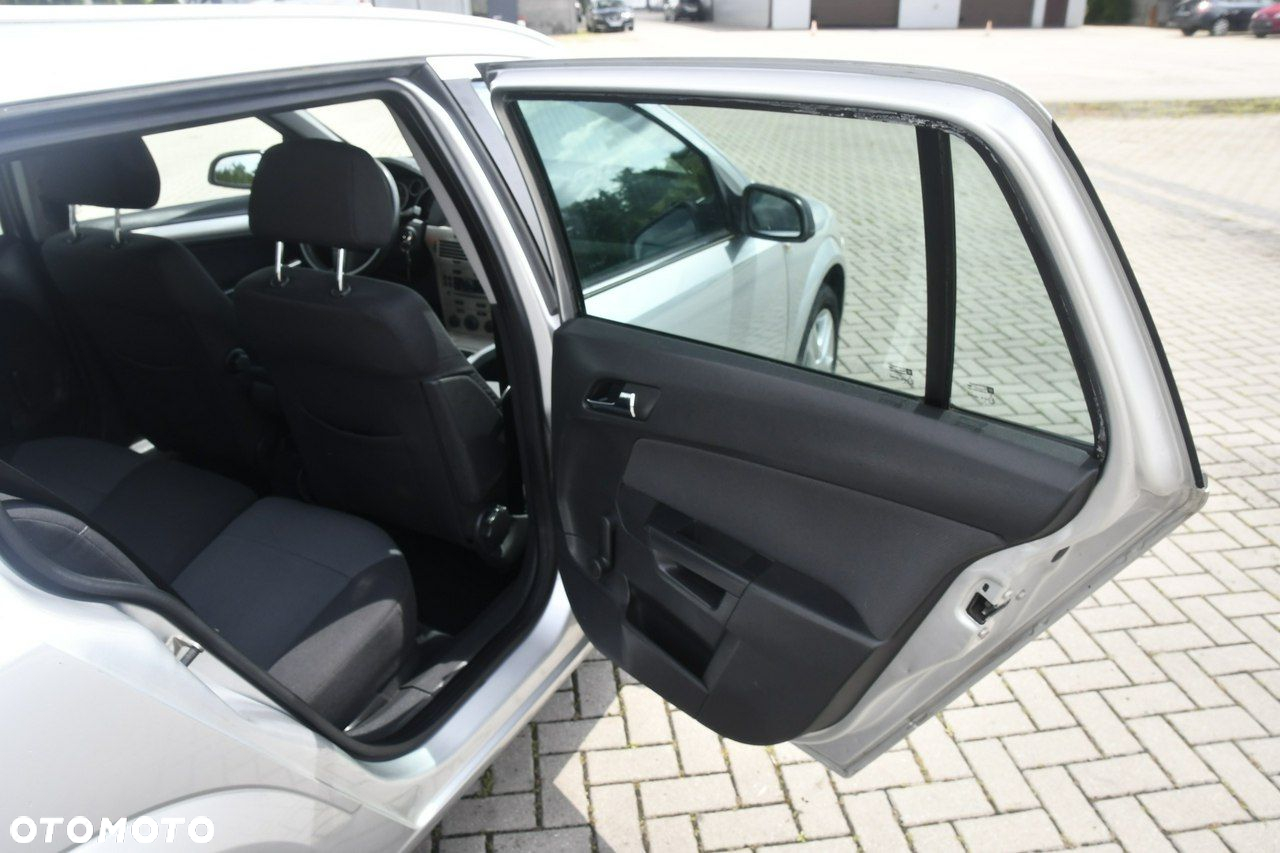 Opel Astra - 19