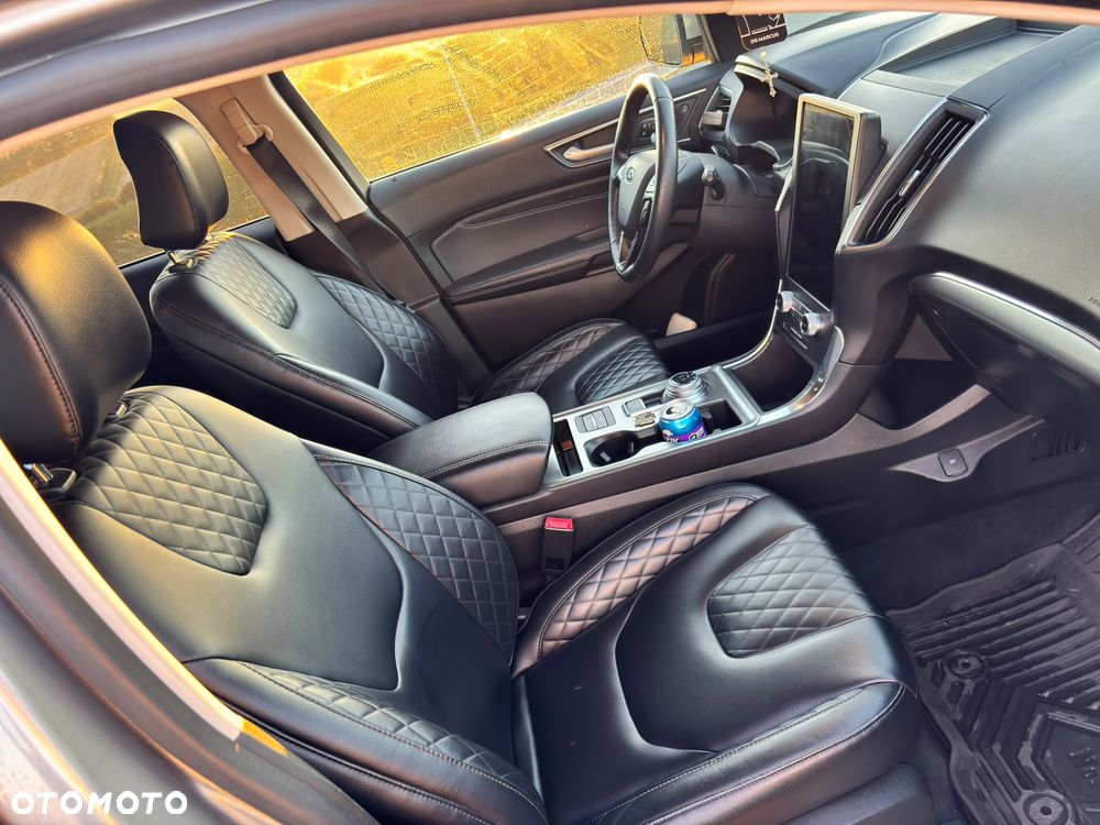 Ford Edge - 10