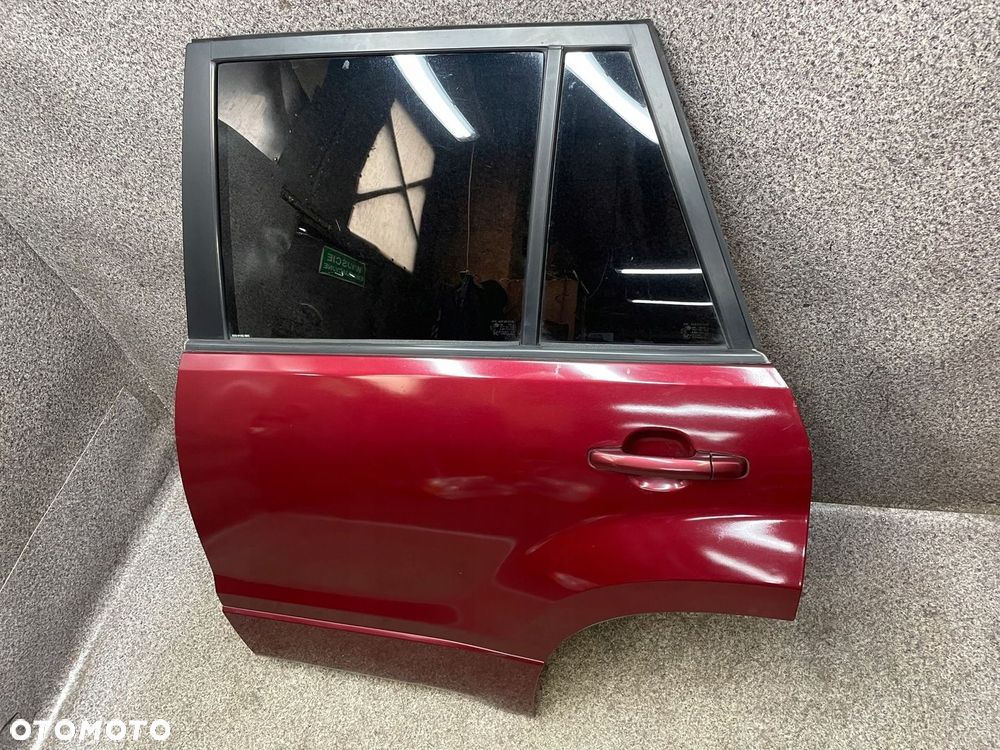 Drzwi lewy tyl lewe tylne listwa szyba ZY8 C13 Suzuki Grand Vitara 2 II - 5