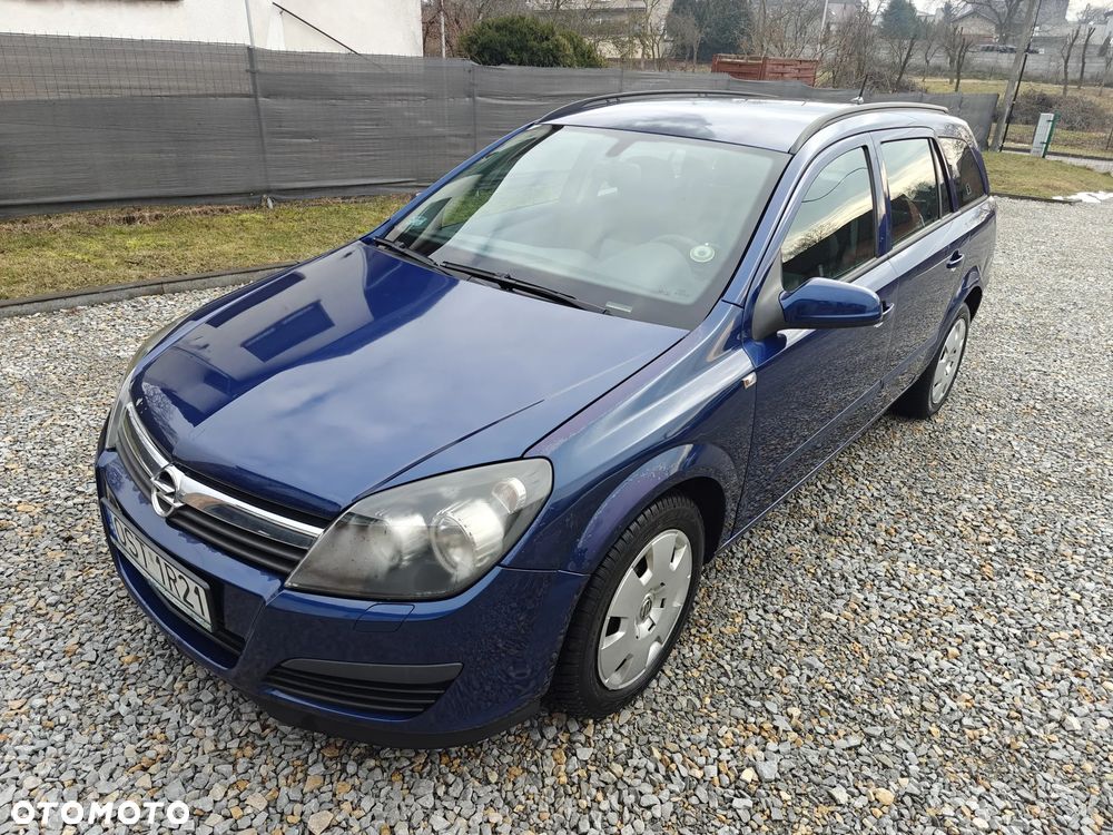 Opel Astra 1.9 CDTI Essentia - 8