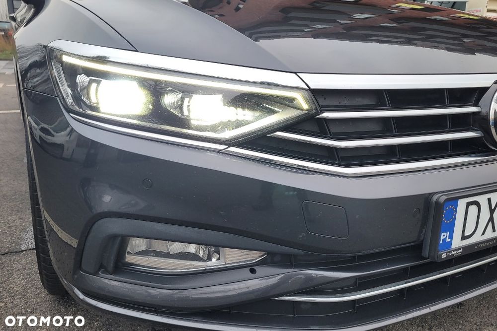 Volkswagen Passat Variant 2.0 TDI SCR DSG Business - 12