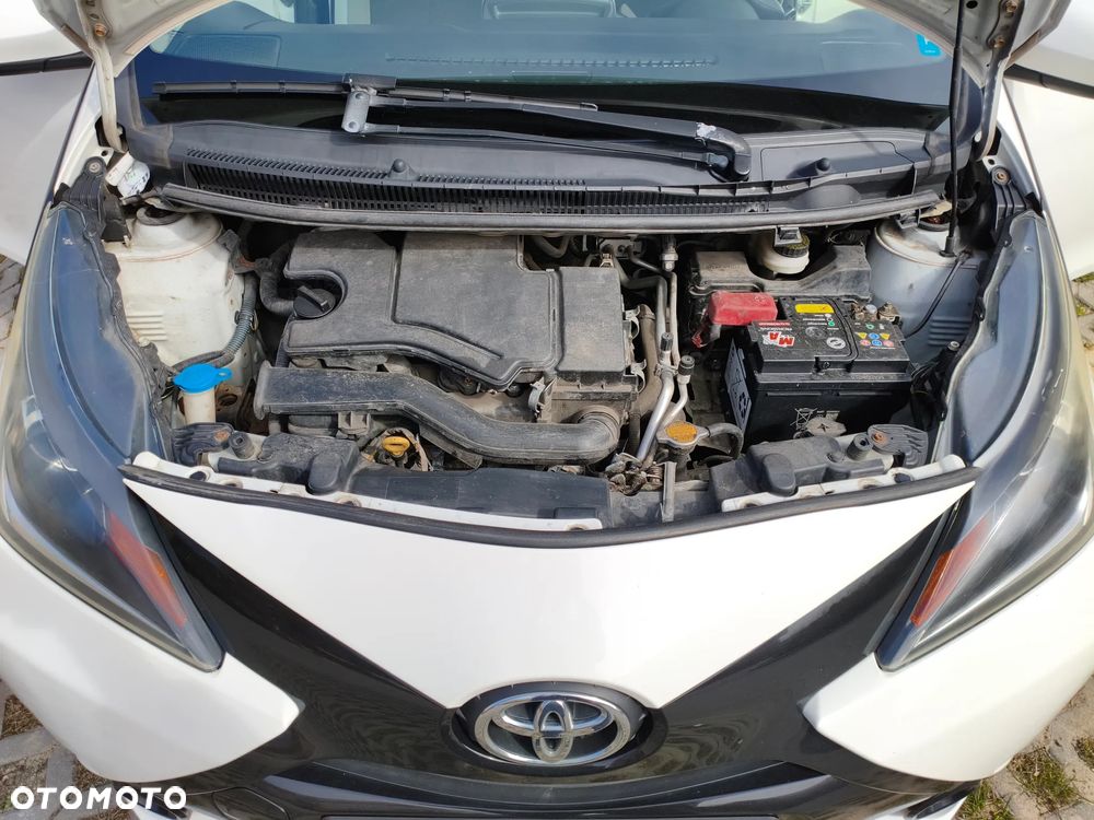 Toyota Aygo x-play - 22