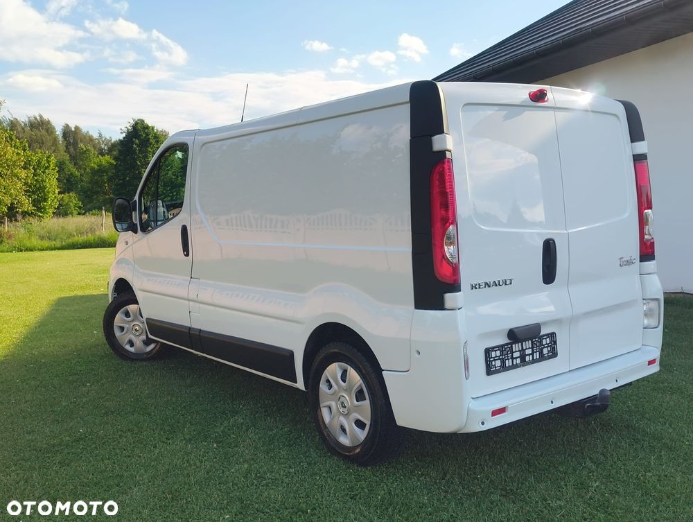 Renault TRAFIC - 11