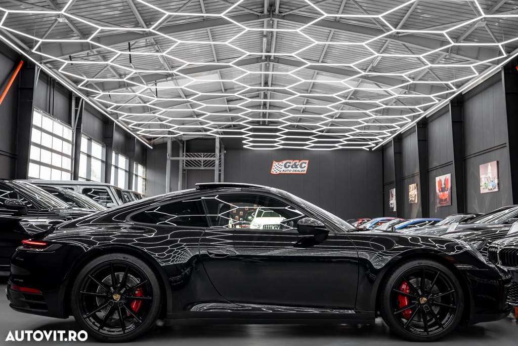 Porsche 911 Carrera 4S PDK - 27